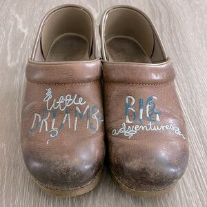 Dansko Leather Embroidered Clogs Size 39